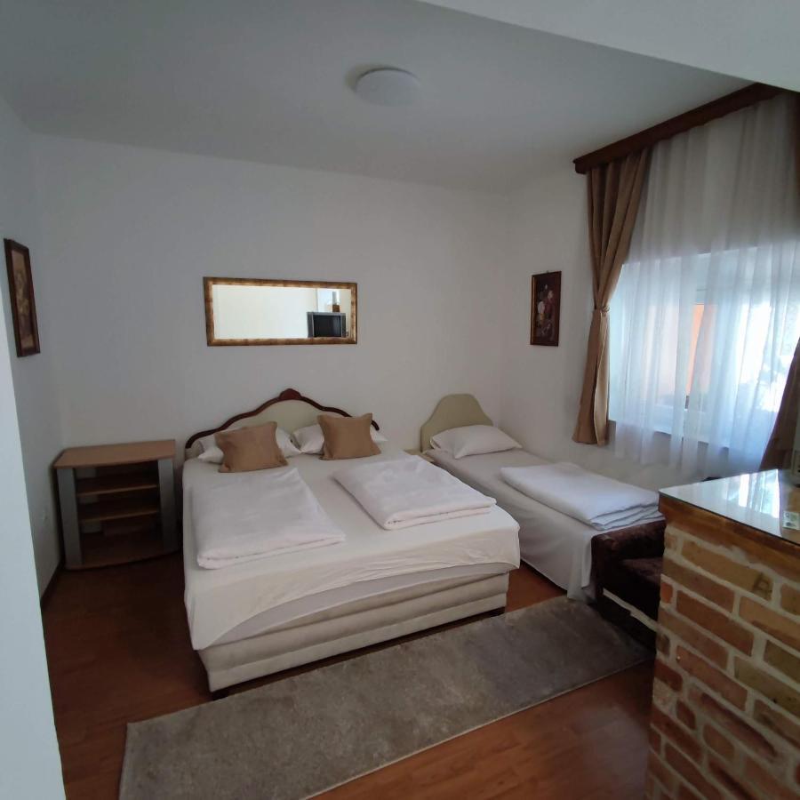 Apartments And Rooms Lena Mostar Luaran gambar