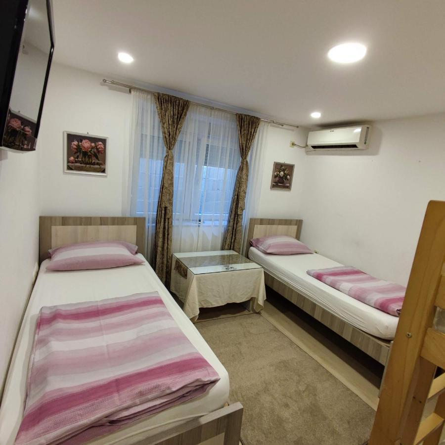 Apartments And Rooms Lena Mostar Luaran gambar