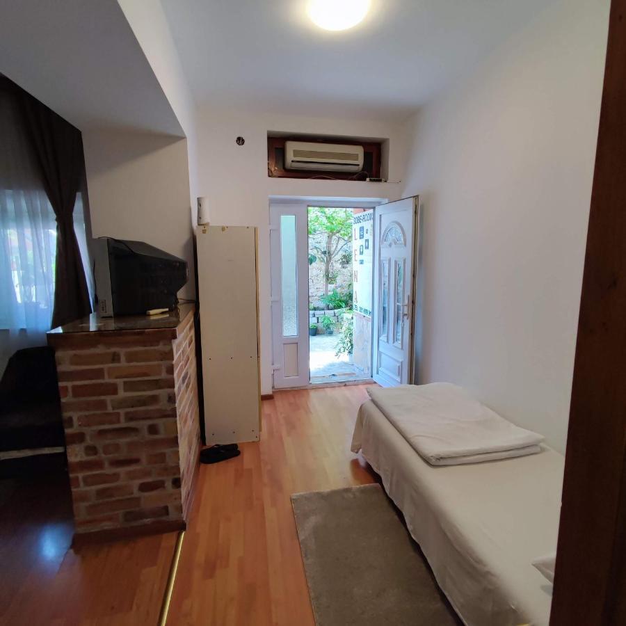 Apartments And Rooms Lena Mostar Luaran gambar